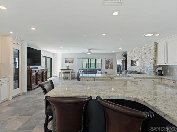 100 Coast 405, La Jolla CA 92037