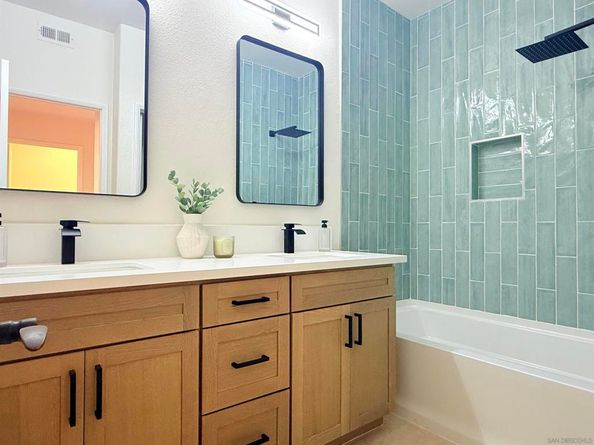 17070 Calle Trevino 5, San Diego CA 92127