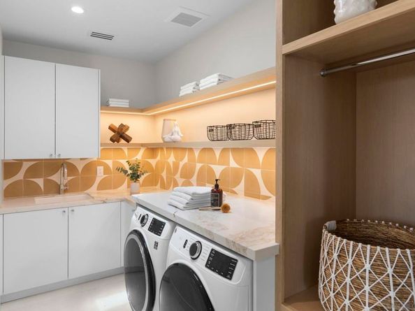 541 Gravilla St, La Jolla CA 92037