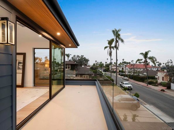 541 Gravilla St, La Jolla CA 92037