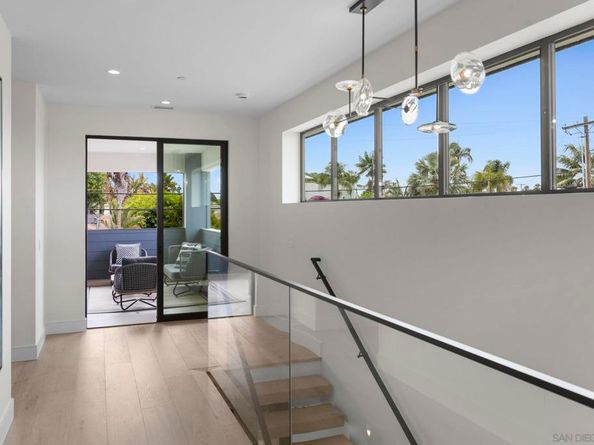 541 Gravilla St, La Jolla CA 92037