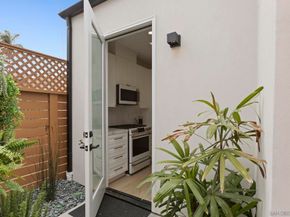 541 Gravilla St, La Jolla CA 92037