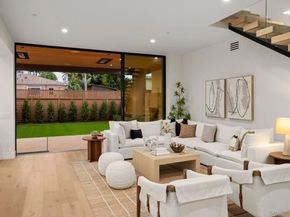 541 Gravilla St, La Jolla CA 92037