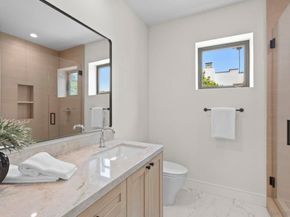 541 Gravilla St, La Jolla CA 92037