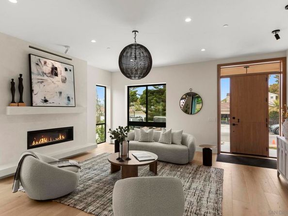 541 Gravilla St, La Jolla CA 92037