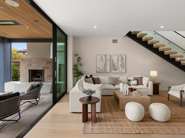 541 Gravilla St, La Jolla CA 92037