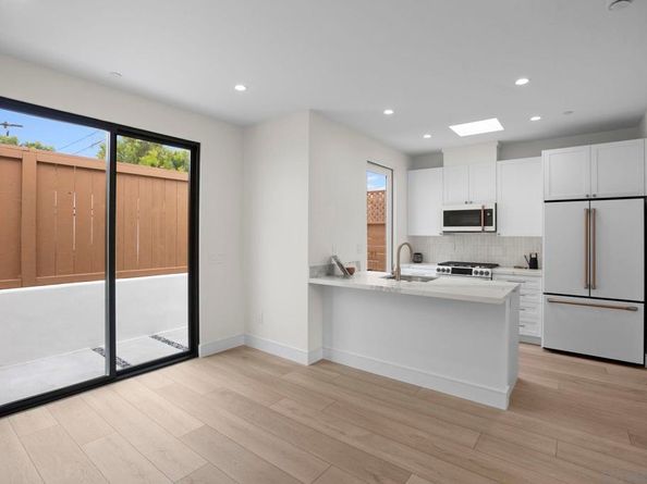 541 Gravilla St, La Jolla CA 92037