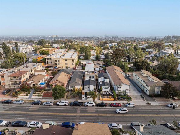 2945 B St, San Diego CA 92102