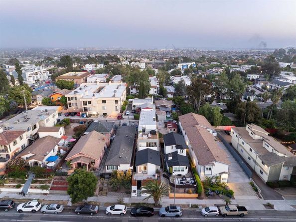 2945 B St, San Diego CA 92102