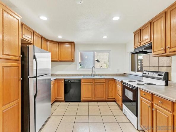 8737 Lake Murray Blvd 6, San Diego CA 92119