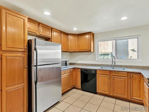 8737 Lake Murray Blvd 6, San Diego CA 92119