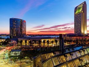 555 Front St 1302, San Diego CA 92101