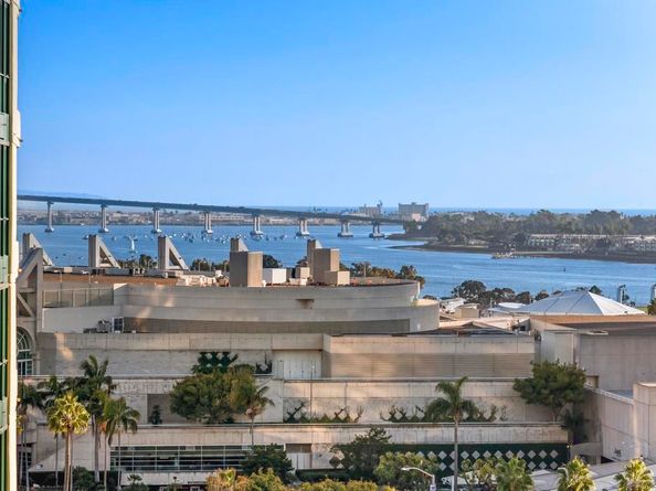 555 Front St 1302, San Diego CA 92101