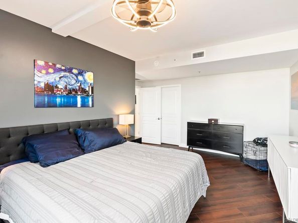 555 Front St 1302, San Diego CA 92101