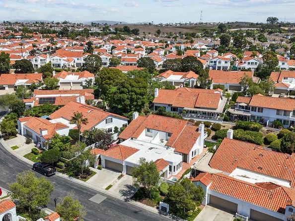 4946 Kalamis Way, Oceanside CA 92056