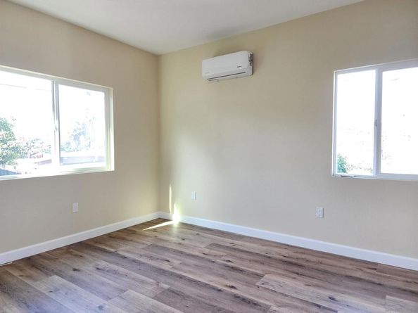 4024-4026 college ave, San Diego CA 92115