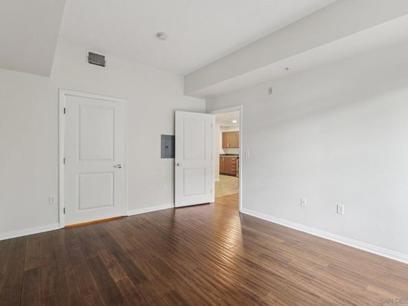 206 Park Blvd 307, San Diego CA 92101