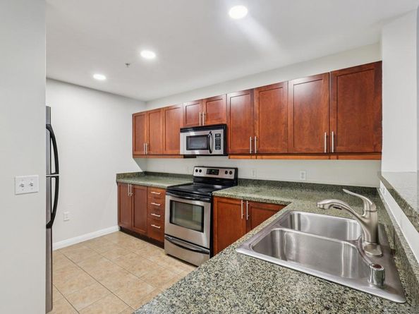 206 Park Blvd 307, San Diego CA 92101