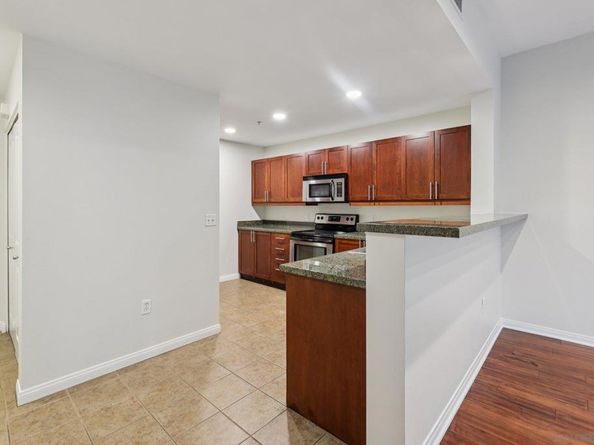 206 Park Blvd 307, San Diego CA 92101