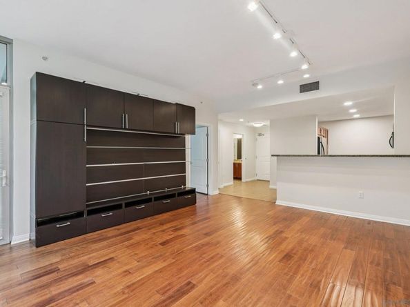 206 Park Blvd 307, San Diego CA 92101