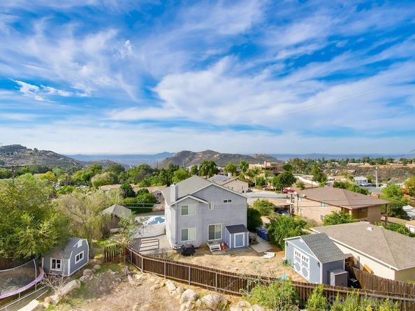 131 Scenic Dr, El Cajon CA 92021