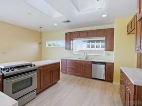 131 Scenic Dr, El Cajon CA 92021