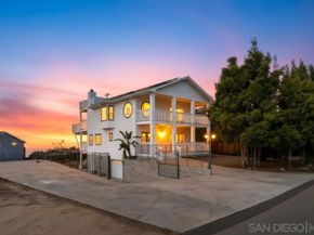 131 Scenic Dr, El Cajon CA 92021