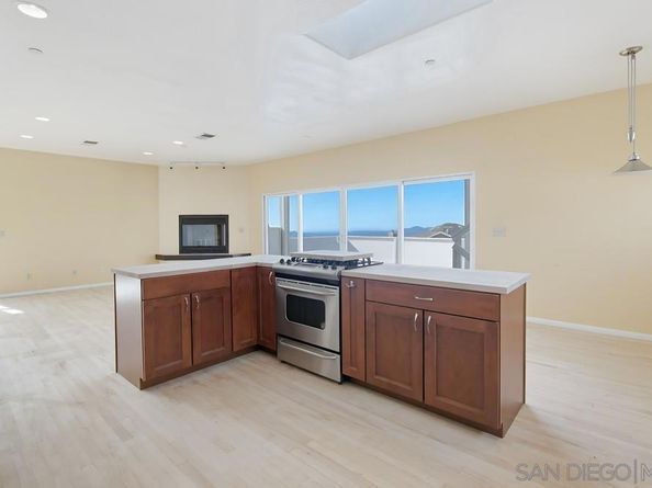 131 Scenic Dr, El Cajon CA 92021