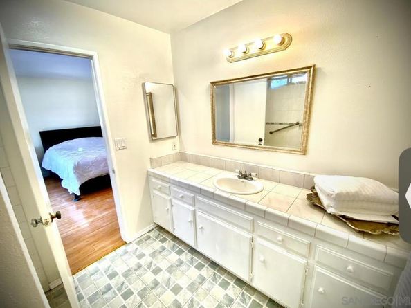 5208 Glen Verde Dr, Bonita CA 91902