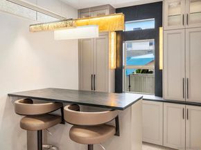 7355 Fay Avenue, La Jolla CA 92037