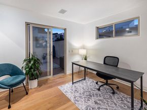 7355 Fay Avenue, La Jolla CA 92037