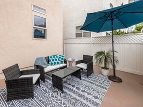 7355 Fay Avenue, La Jolla CA 92037