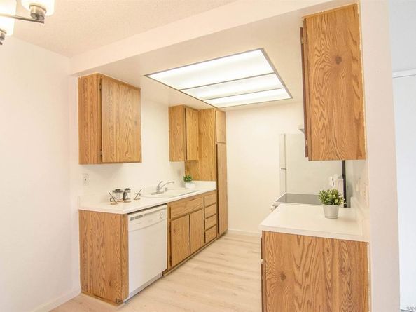 10296 Black Mountain Rd 220, San Diego CA 92126