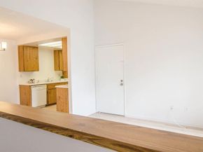 10296 Black Mountain Rd 220, San Diego CA 92126