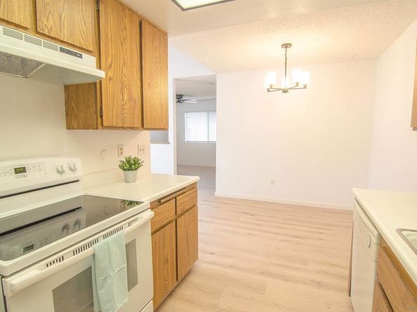 10296 Black Mountain Rd 220, San Diego CA 92126