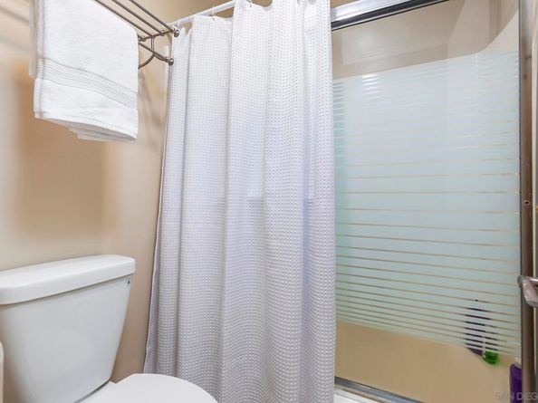 4878 Pescadero Ave 103, San Diego CA 92107