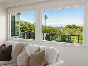 7850 Roseland Dr, La Jolla CA 92037