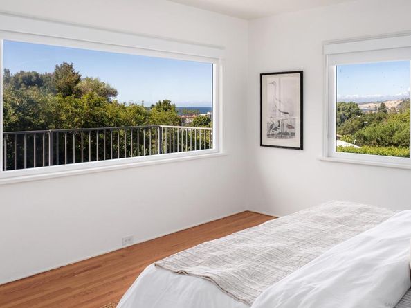 7850 Roseland Dr, La Jolla CA 92037