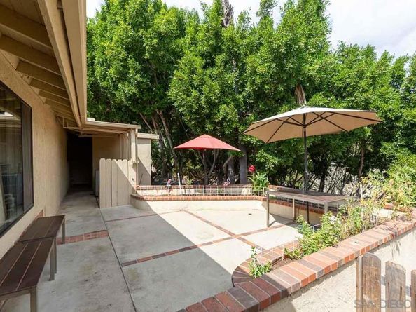 1339 Windsong Ln, Escondido CA 92026