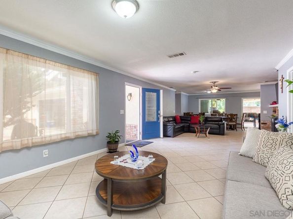 1339 Windsong Ln, Escondido CA 92026