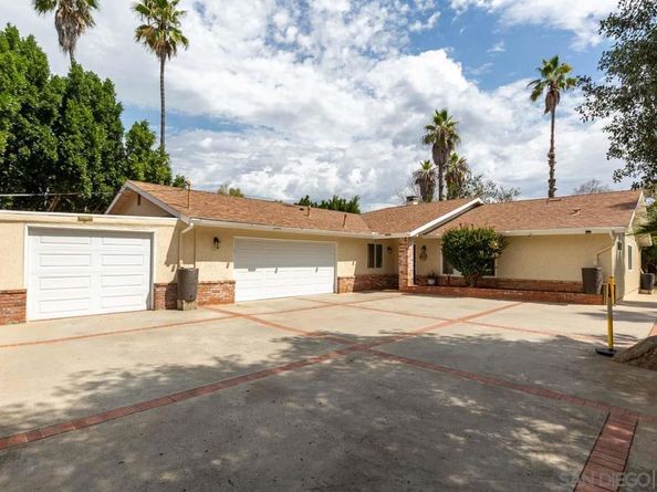 1339 Windsong Ln, Escondido CA 92026