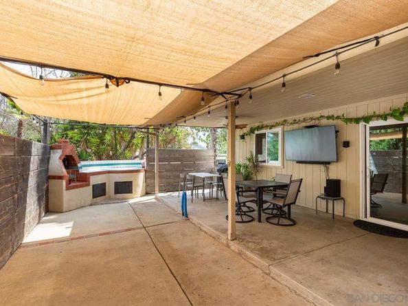 1339 Windsong Ln, Escondido CA 92026