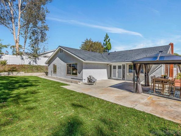 4535 Trieste Dr, Carlsbad CA 92010