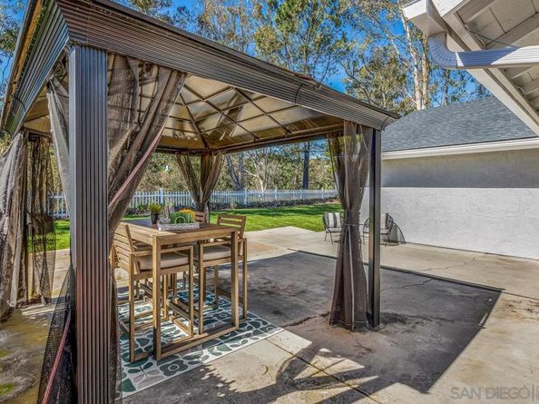 4535 Trieste Dr, Carlsbad CA 92010