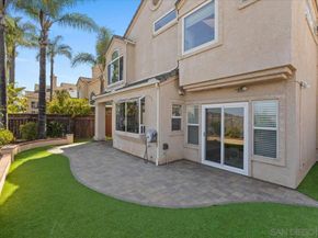 2292 Rock Crest Gln, Escondido CA 92026