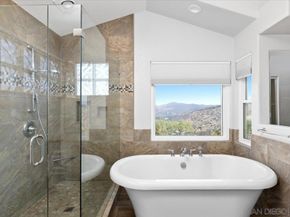 2292 Rock Crest Gln, Escondido CA 92026