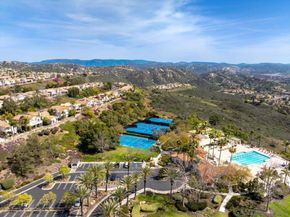 2292 Rock Crest Gln, Escondido CA 92026