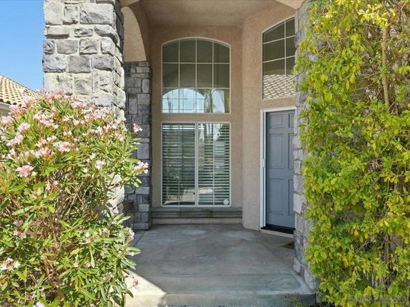 2292 Rock Crest Gln, Escondido CA 92026