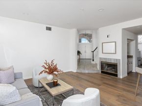 2292 Rock Crest Gln, Escondido CA 92026