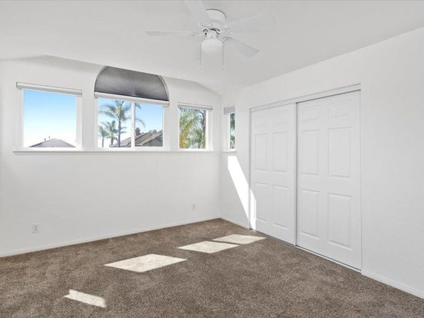 2292 Rock Crest Gln, Escondido CA 92026